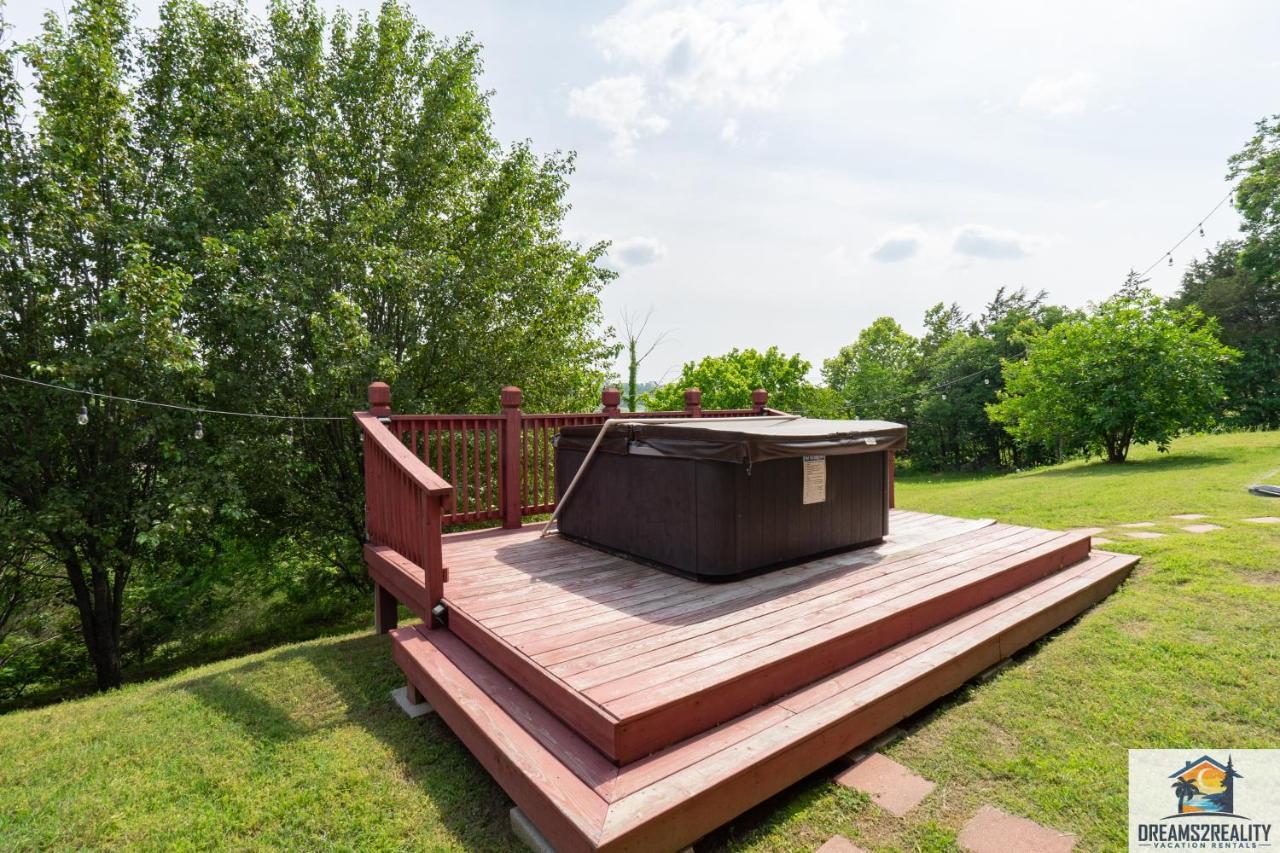 4Br Walk-In - Foosball Table - Hot Tub - Fire Pit - Free Tickets Included - Dv166 Branson Exterior photo